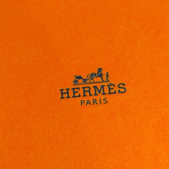 Hermes Paris Luxury Designer empty Storage Box in good condition 15x9.5x2.5-inch - Picture 3 of 7